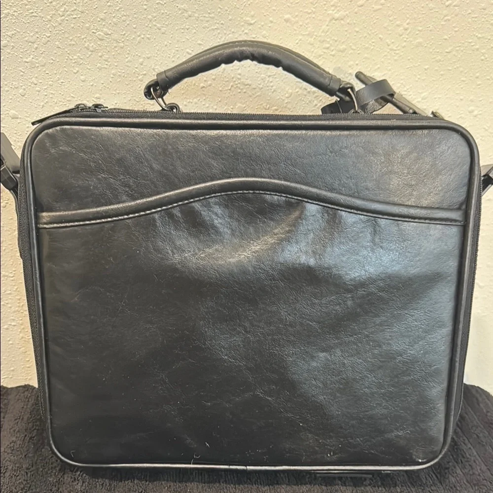 Black Leather Laptop Bag with Sturdy Handle and Flap Closure